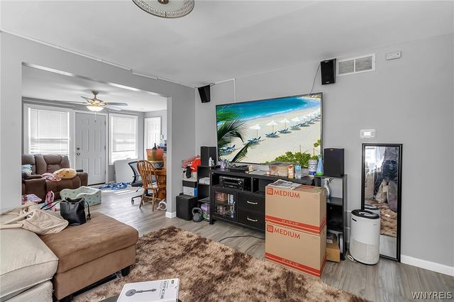 73 Columbia Parkway, West Seneca, NY 14224
