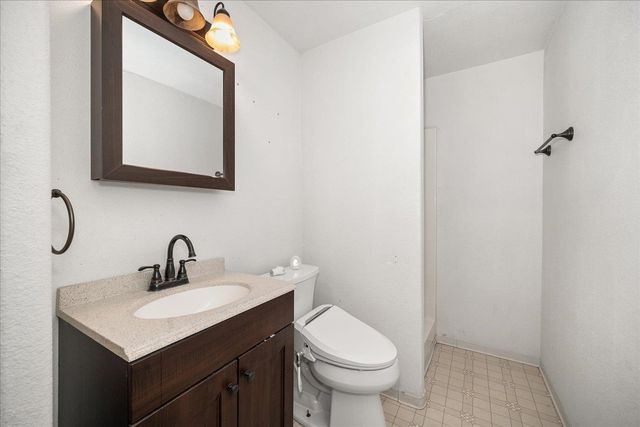 3828 E 8th Ave, Spokane, WA 99202