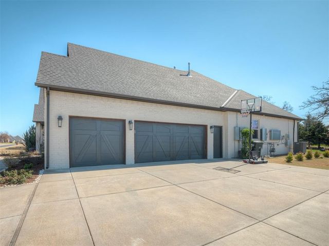 1910 Treviso Court, Edmond, OK 73034