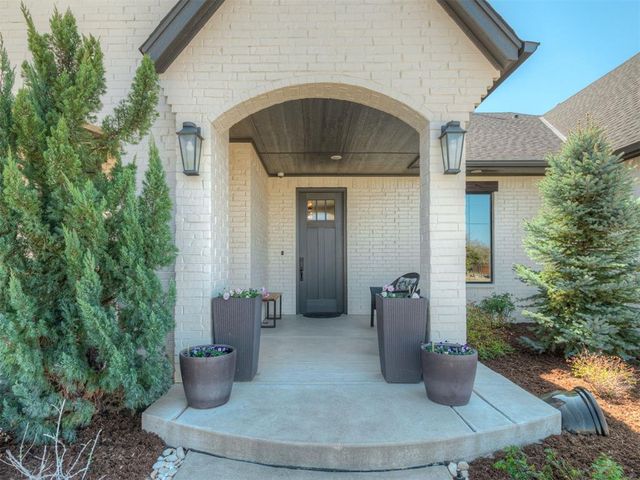 1910 Treviso Court, Edmond, OK 73034