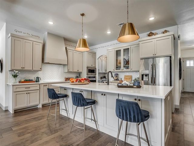 1910 Treviso Court, Edmond, OK 73034