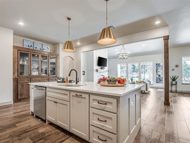 1910 Treviso Court, Edmond, OK 73034