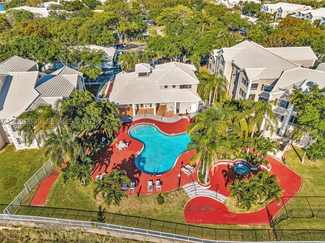 2890 N Oakland Forest Dr 202, Oakland Park, FL 33309