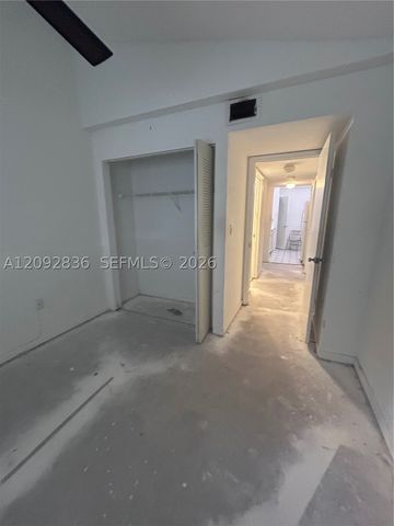 2890 N Oakland Forest Dr 202, Oakland Park, FL 33309