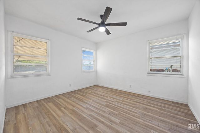 809 El Sereno Drive, Bakersfield, CA 93304