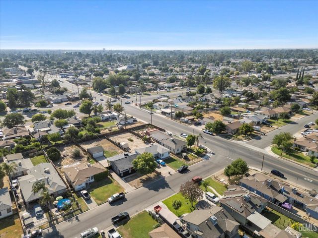 809 El Sereno Drive, Bakersfield, CA 93304
