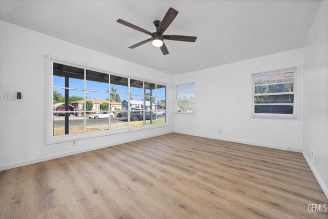 809 El Sereno Drive, Bakersfield, CA 93304