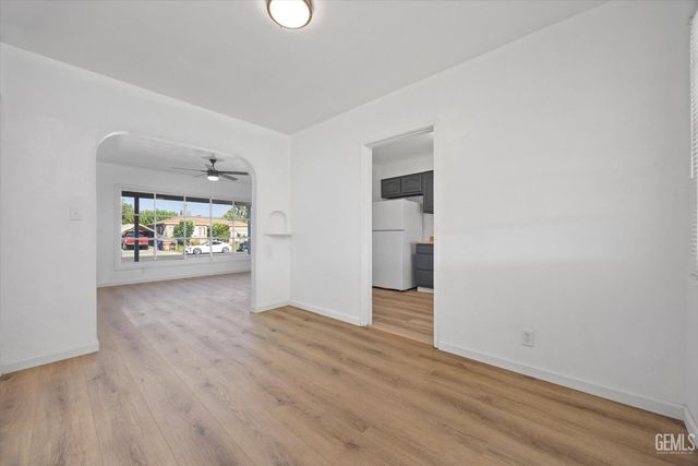 809 El Sereno Drive, Bakersfield, CA 93304