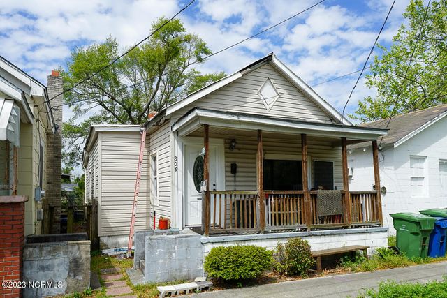 808 S 9th Street, Wilmington, NC 28401