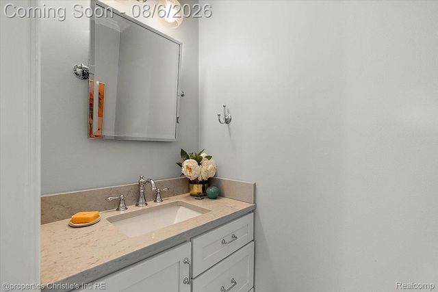 788 Rivard Boulevard, Grosse Pointe, MI 48230