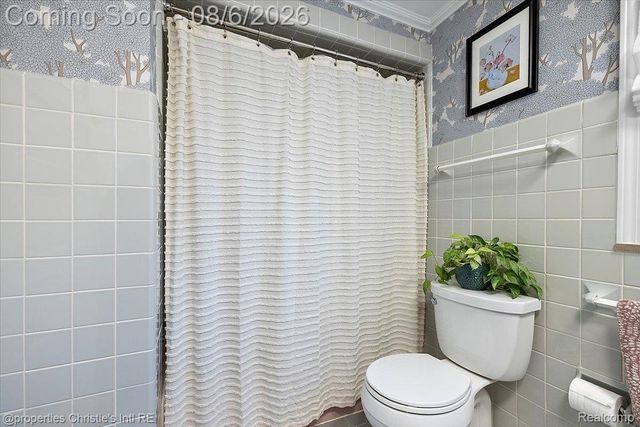 788 Rivard Boulevard, Grosse Pointe, MI 48230