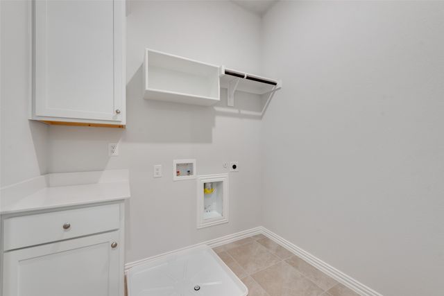 8063 Challenger Lane, Frisco, TX 75034