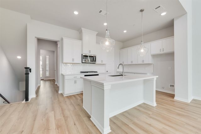 8063 Challenger Lane, Frisco, TX 75034