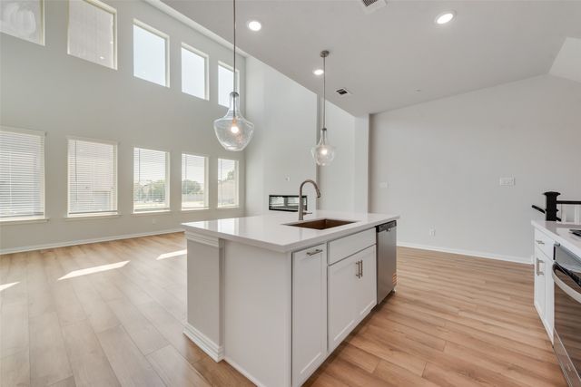 8063 Challenger Lane, Frisco, TX 75034