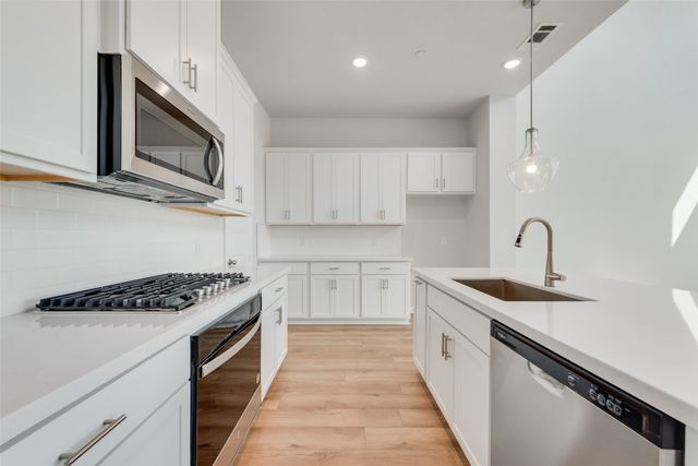 8063 Challenger Lane, Frisco, TX 75034