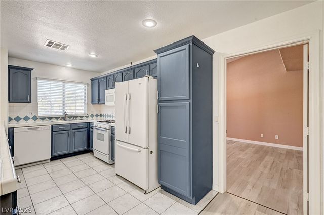 3327 Erva Street 207, Las Vegas, NV 89117
