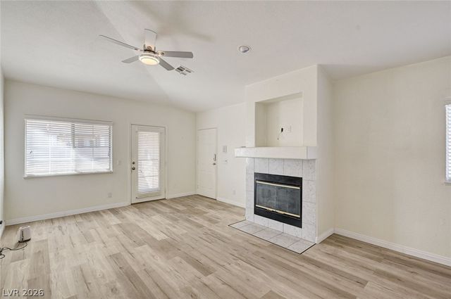 3327 Erva Street 207, Las Vegas, NV 89117