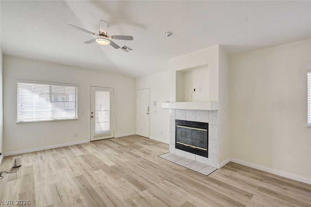 Image 8 of property listing at 3327 Erva Street 207, Las Vegas, NV 89117