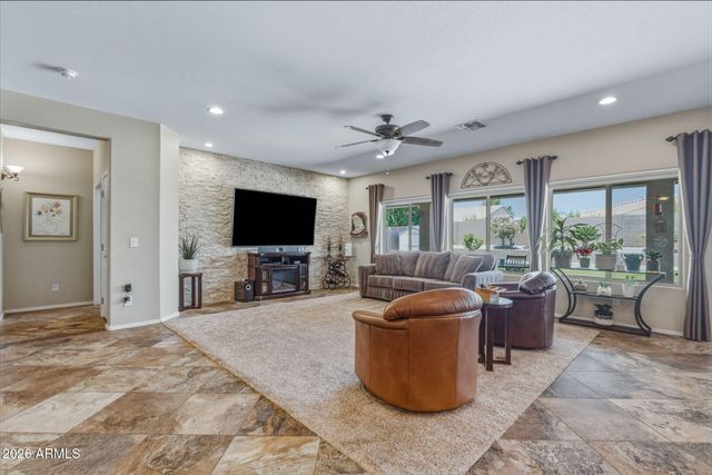 9914 W PATRICK Lane, Peoria, AZ 85383