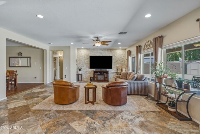 9914 W PATRICK Lane, Peoria, AZ 85383