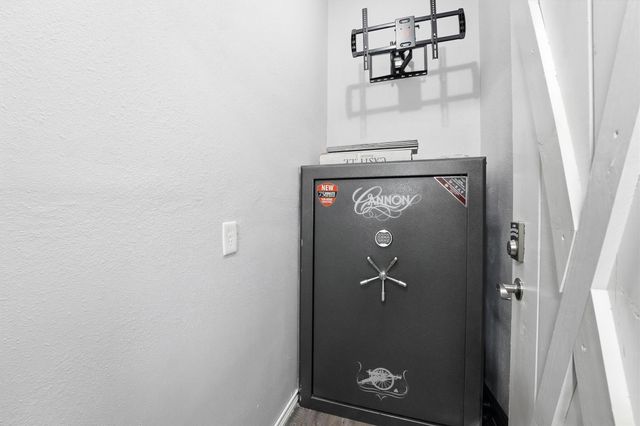 21902 Ramsey Road, Crosby, TX 77532