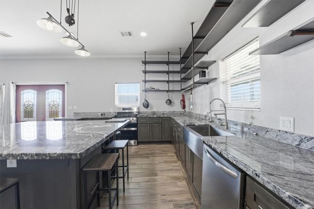 21902 Ramsey Road, Crosby, TX 77532