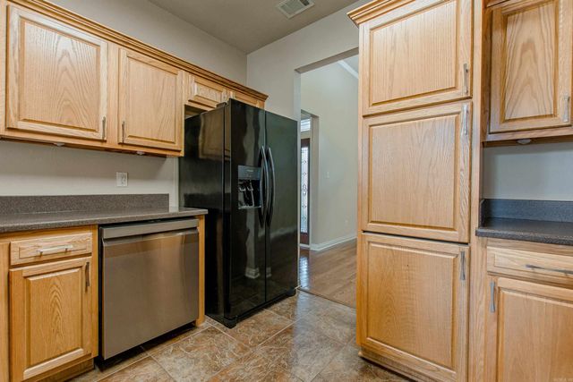 13 Blueberry Ln, Cabot, AR 72023