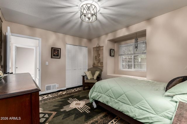 1806 S LOS ALAMOS --, Mesa, AZ 85204