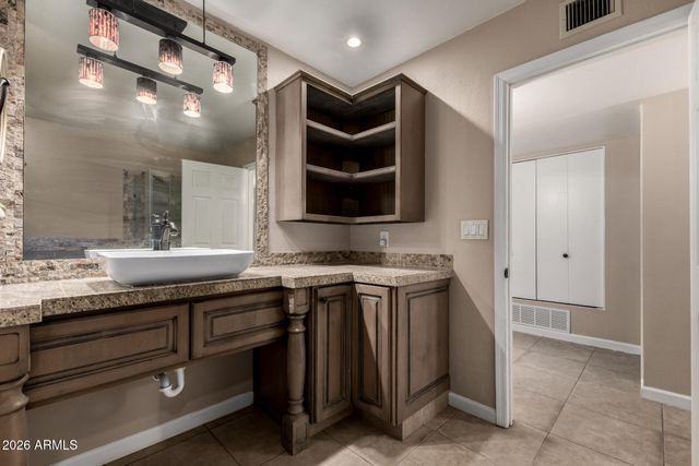 1806 S LOS ALAMOS --, Mesa, AZ 85204