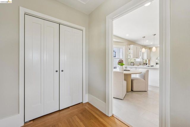 4630 EDGEWOOD AVENUE, Oakland, CA 94602