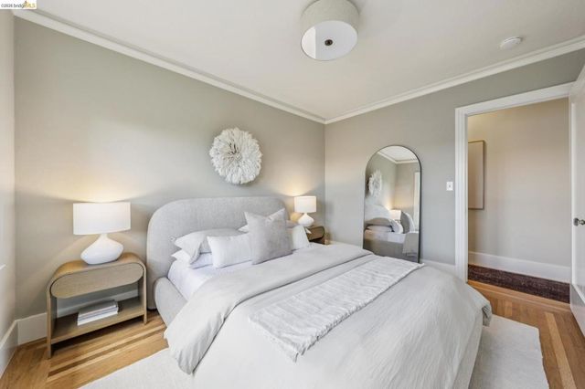 4630 EDGEWOOD AVENUE, Oakland, CA 94602