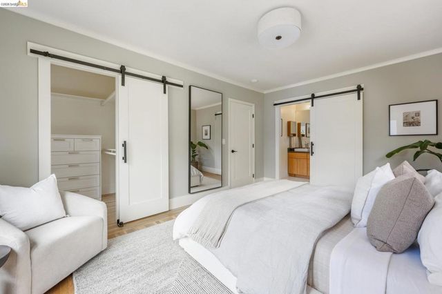 4630 EDGEWOOD AVENUE, Oakland, CA 94602