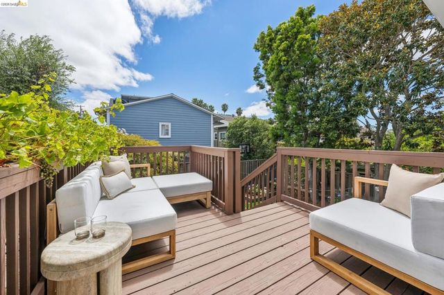 4630 EDGEWOOD AVENUE, Oakland, CA 94602