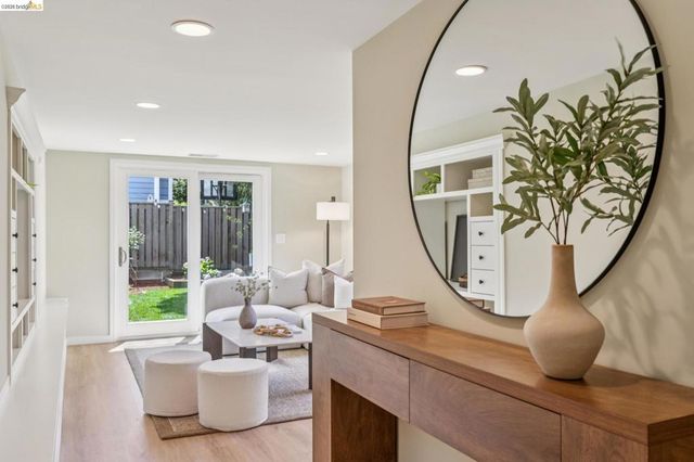 4630 EDGEWOOD AVENUE, Oakland, CA 94602