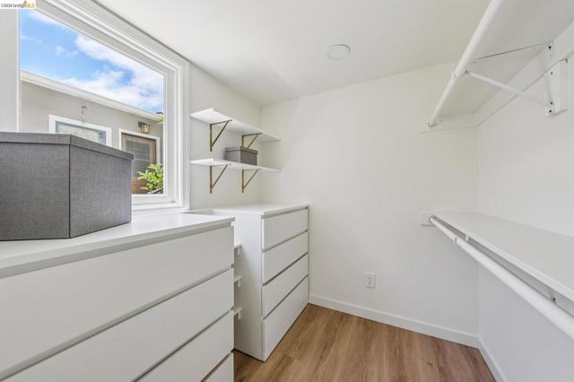 4630 EDGEWOOD AVENUE, Oakland, CA 94602