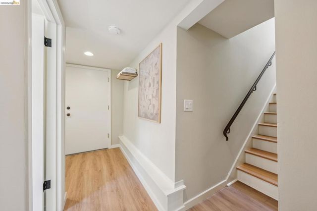 4630 EDGEWOOD AVENUE, Oakland, CA 94602
