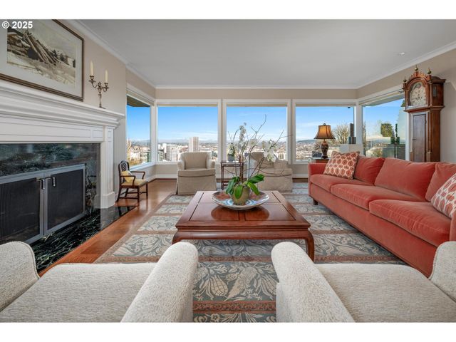 1205 Sw MYRTLE Dr, Portland, OR 97201