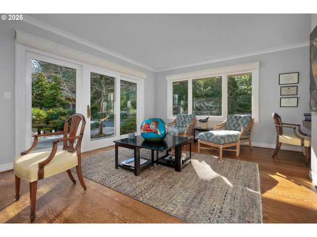 1205 Sw MYRTLE Dr, Portland, OR 97201