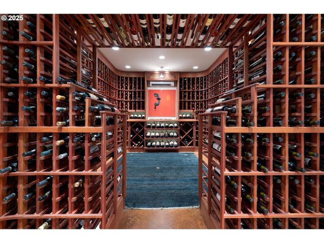 1205 Sw MYRTLE Dr, Portland, OR 97201