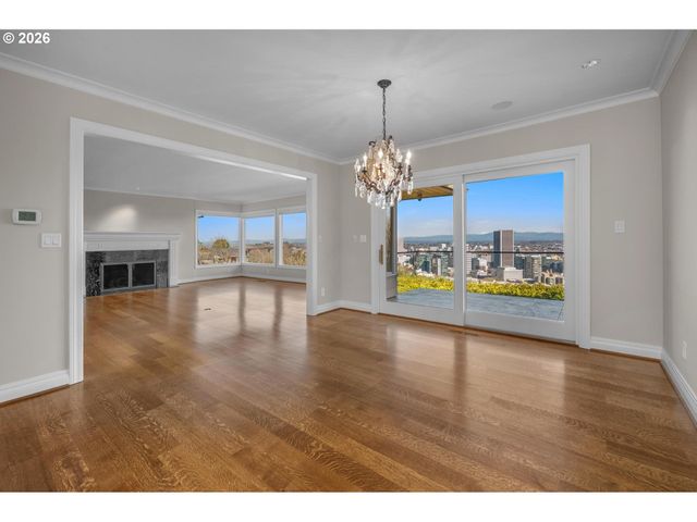 1205 Sw MYRTLE Dr, Portland, OR 97201