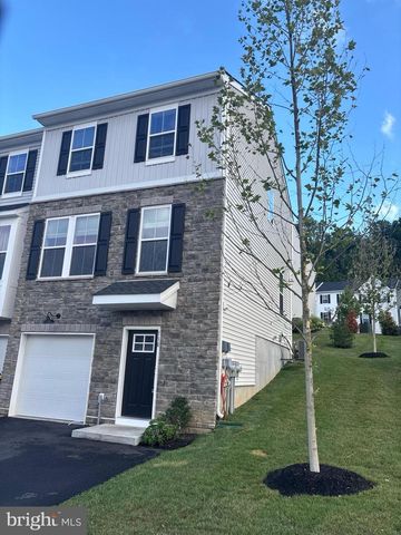 130 ABRAMO VICTOR DR, Downingtown, PA 19335