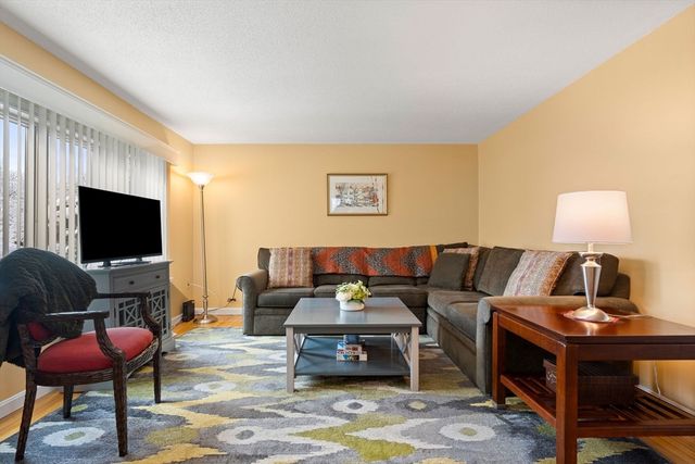 1215 Sheffield Way 1215, Saugus, MA 01906