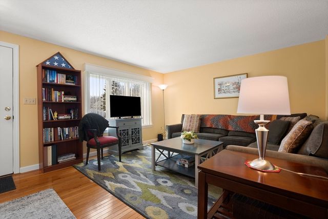 1215 Sheffield Way 1215, Saugus, MA 01906