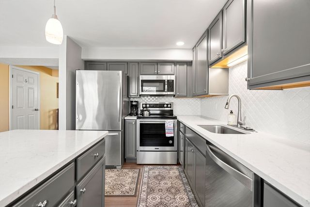 1215 Sheffield Way 1215, Saugus, MA 01906