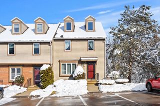 1215 Sheffield Way 1215, Saugus, MA 01906