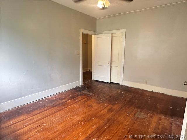 809 W Moore Street, Henryetta, OK 74437