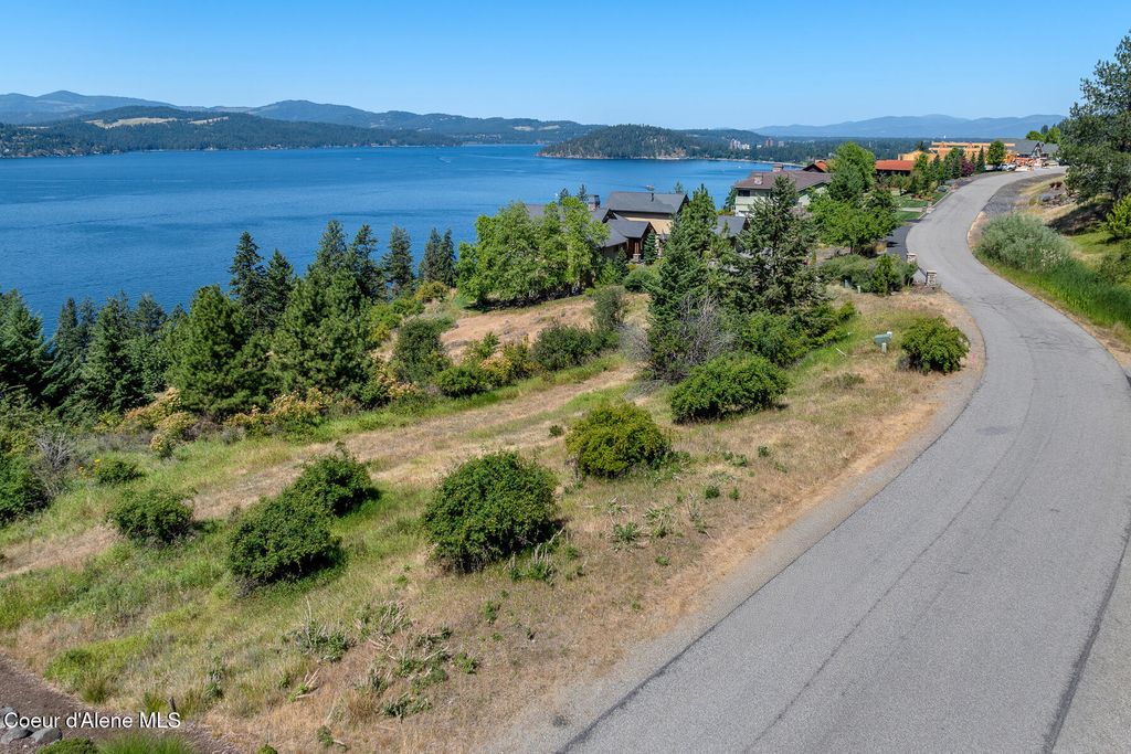 E Dewey Drive, Coeur d'Alene, ID 83814 photo 4