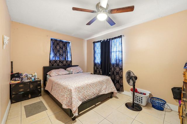 6871 SW 16th Court, North Lauderdale, FL 33068