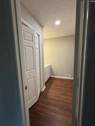 6 Crescent Lane, Columbia, SC 29212