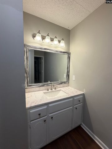 6 Crescent Lane, Columbia, SC 29212